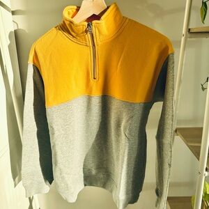 (SOLD) Artizia TNA Sweater